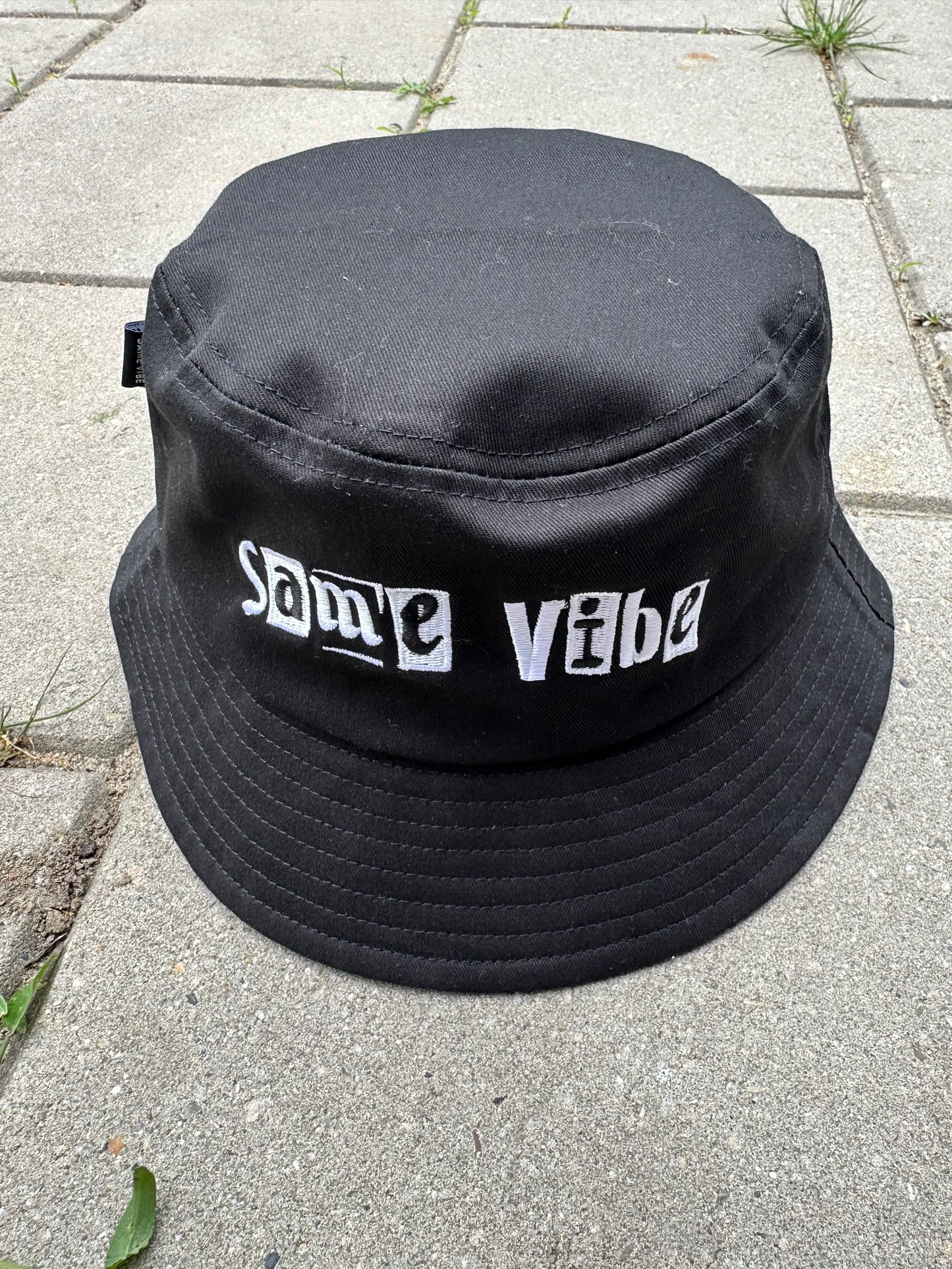 SAME VIBE Bucket